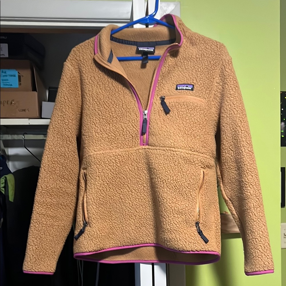 Patagonia Camel Fleece 1/4 Zip Pullover with Pink Trim